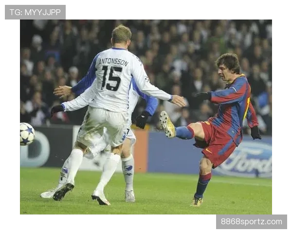 布冯如何通过高频门线扑救压缩对手射门空间并提升防守稳定性